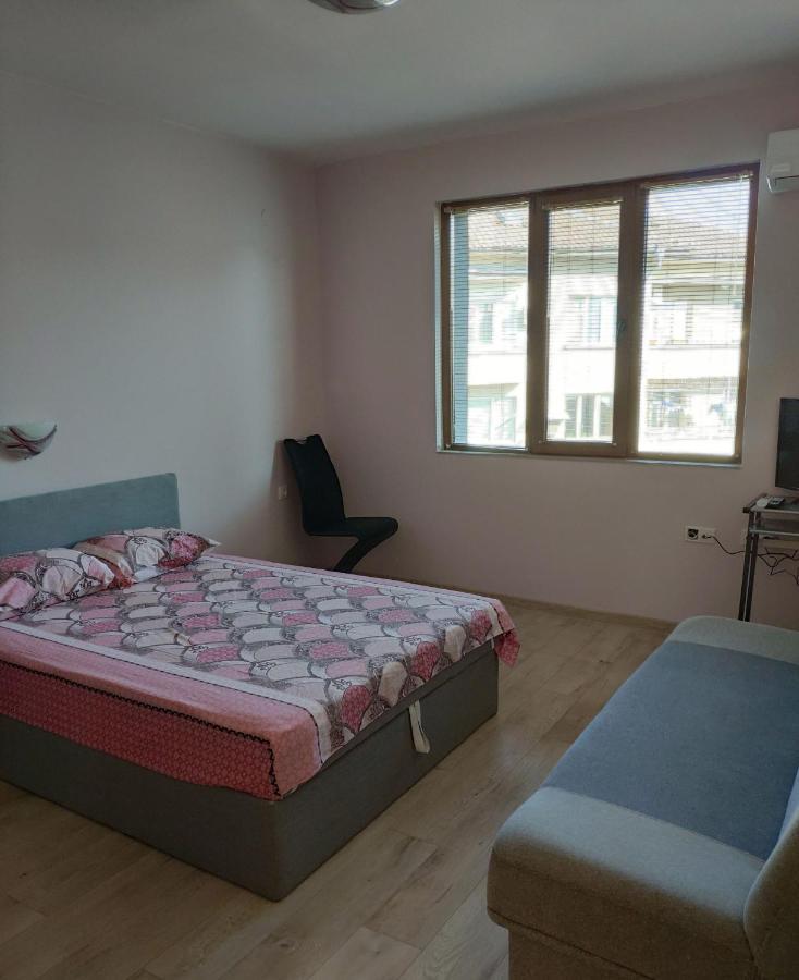 Liliya Apartment Plevna Exterior foto